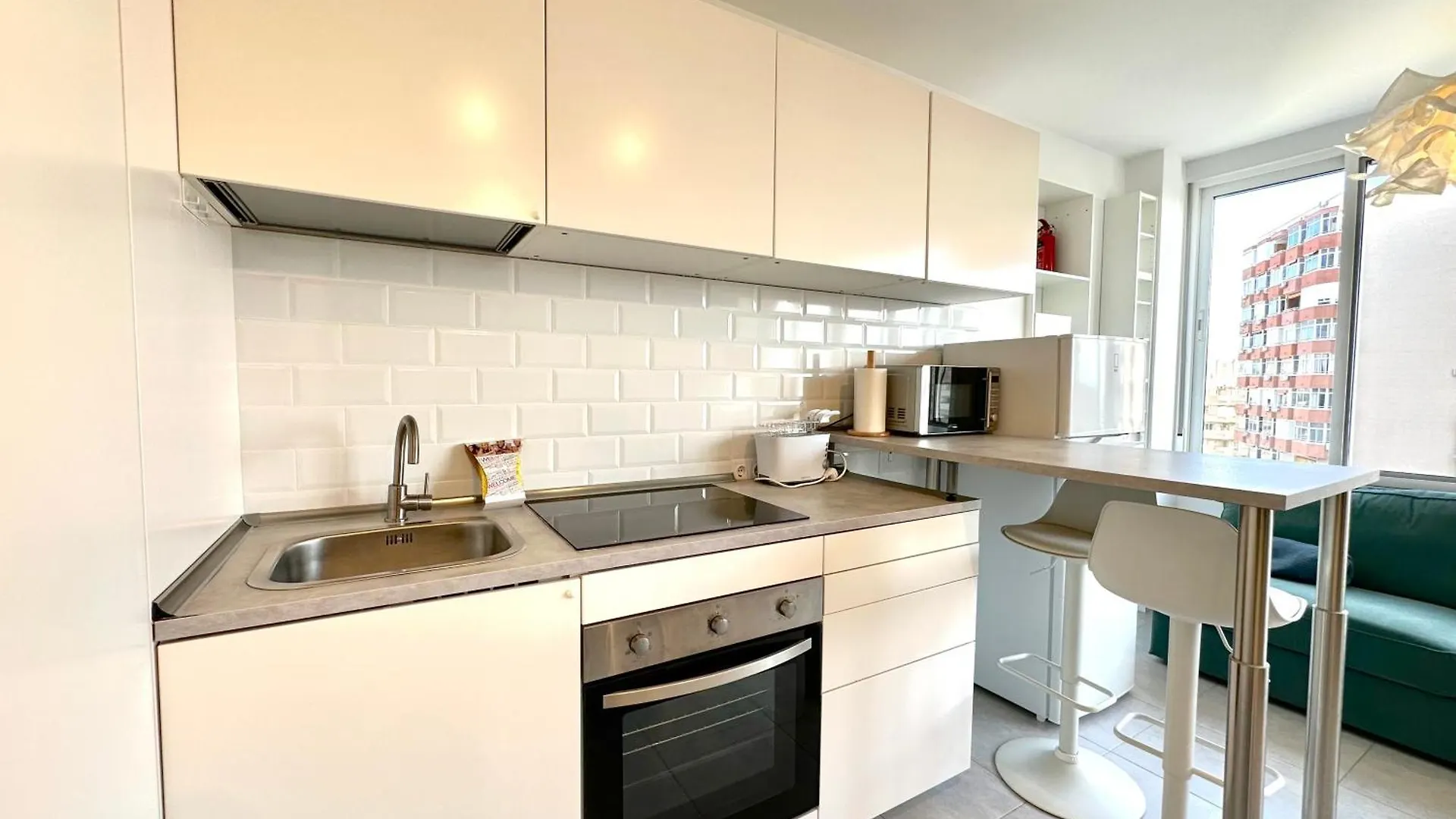 Apartment Cg5 - Reformado, 1 Dormitorio, Vistas, Centro 50 Metros Y Playa 700 Metros Torremolinos Spain