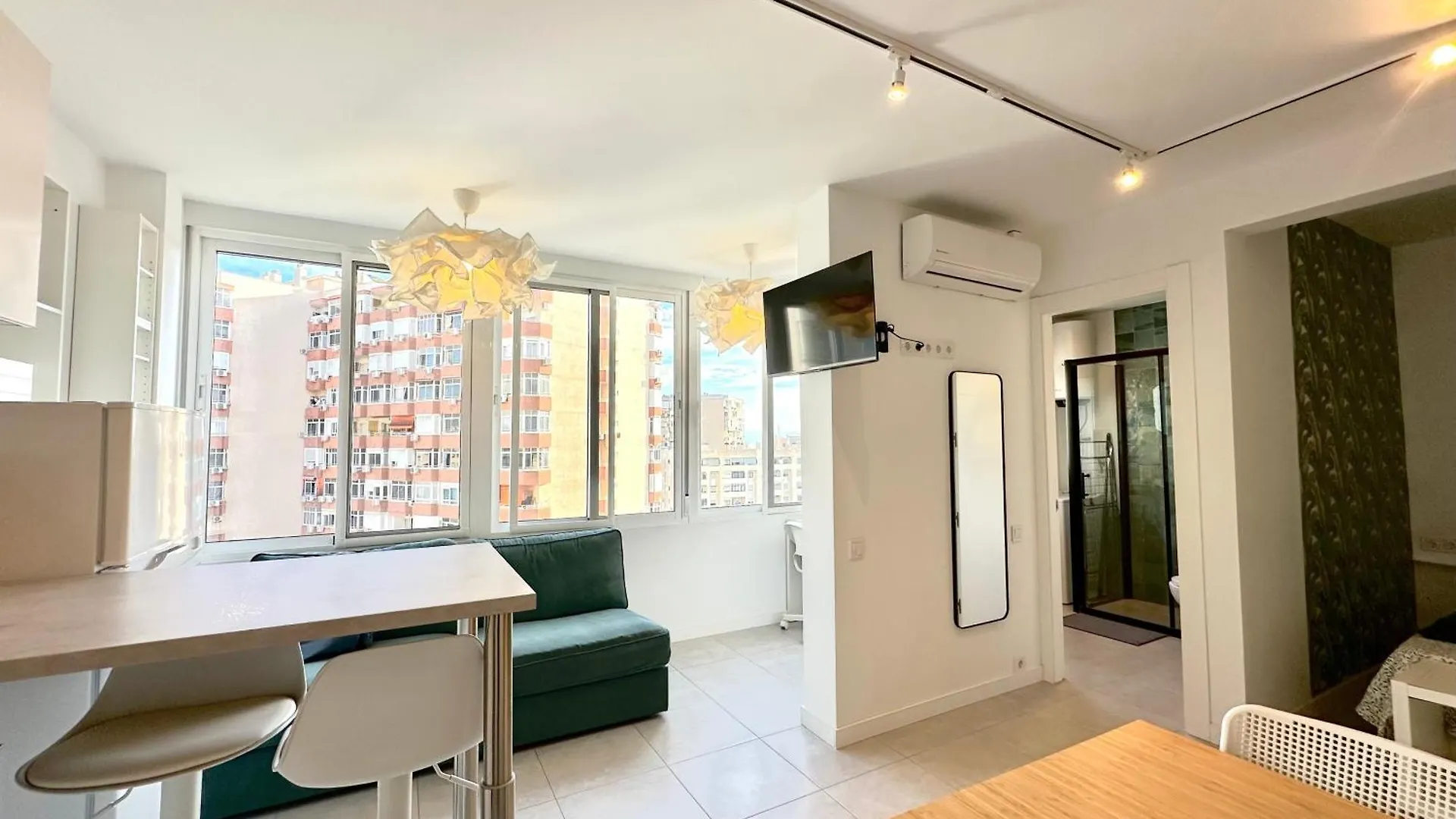 Cg5 - Reformado, 1 Dormitorio, Vistas, Centro 50 Metros Y Playa 700 Metros Torremolinos